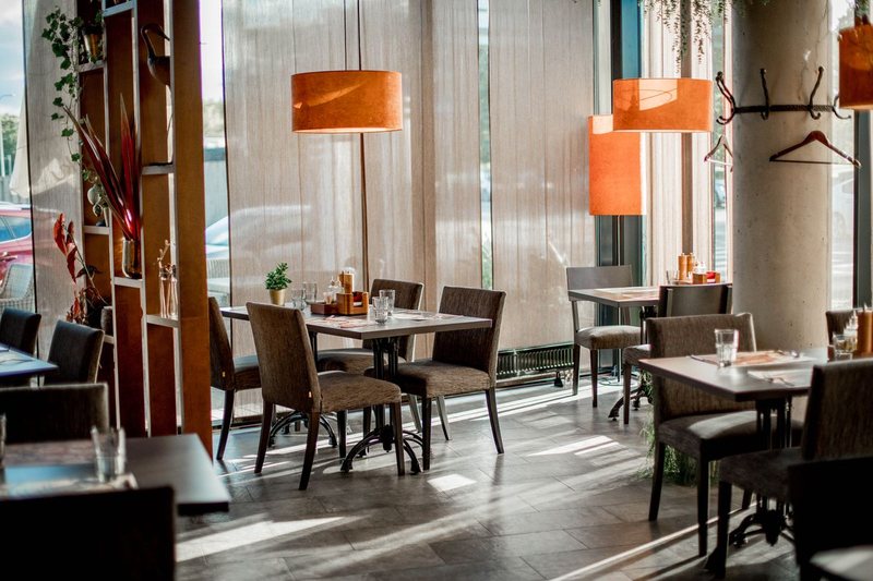 Bright restaurant interior - local SEO for restaurants